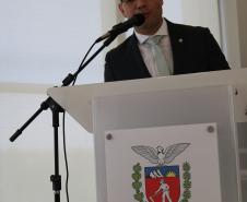 Governador dá posse ao novo defensor-geral do Estado do Paraná.