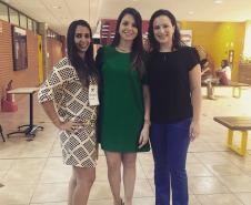 Palestrantes do evento : Da esquerda Alysha ( Psicologa da defensoria publica ) do meio a Lara( coordenadora da comissão de Psicologia jurídica ) da direita Julia ( Psicologa do tribunal de justiça ). 