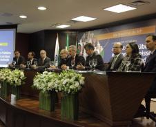 da esquerda para a direita estão, Moacir Kornievicz da Silva, Cláudio Franco Felix, Ney Roberto Zanlorenzi, Victor Hugo Palmeiro de Azevedo Neto, Arion Rolim Pereira, Ivonei Sfoggia, Sandro José Neis, Eduardo Abraão, Patrícia Daher e Eduardo Cambi.