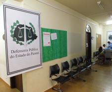 Área interna da Defensoria Pública de Castro.