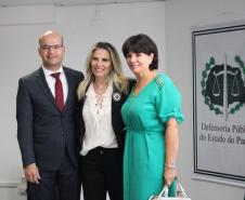 Vice-governadora entre o defensor público-geral e a corregedora-geral da defensoria