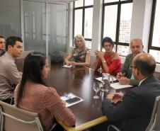 Reunião da Ong Grupo Dignidade com o defensor público-geral, Eduardo Abraão.