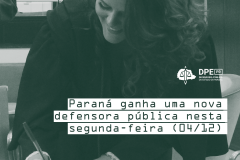 Imagem que mostra a nova defensora pública, Gabriela Vizel Gomes, assinando o seu termo de posse. A imagem tem tons verdes e por cima está escrito o título da matéria.