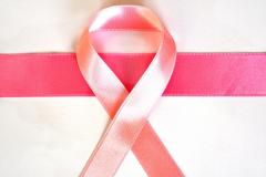 Fita rosa.