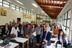 Dra. Olenka Lins com o grupo de alunos de Arquitetura e Urbanismo da UFPR.