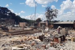 Destroços causados pelo incêndio. 