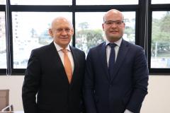 Na ocasião, além de conhecer a Sede Administrativa da Defensoria Pública do Estado, ele recebeu informações acerca do funcionamento da DP em todo o Paraná.