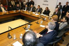Participaram da solenidade o presidente do Tribunal de Justiça do Paraná, desembargador Guilherme Luiz Gomes; os secretários estaduais da Justiça, Cidadania e Direitos Humanos, Maria Tereza Uille Gomes, e da Segurança Pública, Leon Grupenmacher; a defensora pública-geral do Estado, Josiane Fruet Bettini Lupion; o corregedor-geral de Justiça, desembargador Lauro Fabrício de Melo; a procuradora regional do Ministério Público Federal, Antônia Lélia Sanches; o presidente da Celepar, Jacson Carvalho