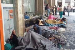 Alerta de baixa temperatura e neve faz DPE-PR e DPU pedirem providências para população de rua