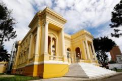 DPE-PR se manifesta sobre arquivamento de  Projeto de Lei que institui o nome social nos procedimentos da administração municipal

