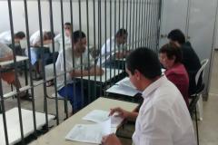 Defensores públicos atendem presos em unidade penal de Foz do Iguaçu.