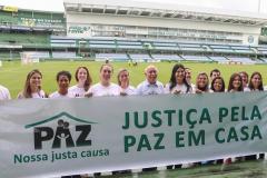 Ato realizado no Couto Pereira, em Curitiba, contou com a presença de representantes do TJ, Ministério Público, Defensoria e OAB.