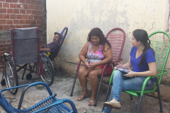Através do projeto, psicólogos e assistentes sociais vão até os assistidos que deixam de cumprir as medidas do regime aberto, com o objetivo de entender a real situação deles. 