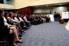 Os novos defensores públicos do estado assistiram a duas palestras no Plenário da Alep. Evento marcou o fim do curso de formação dos novos profissionais.