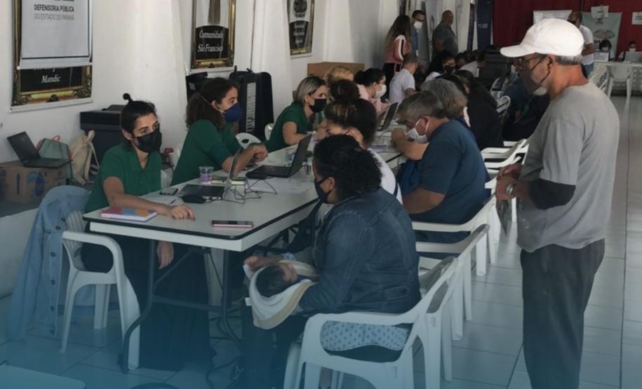 Imagem do atendimento da Defensoria Pública na Feira da Cidadania da CIC