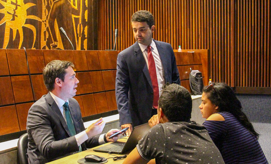 Mutirão “Concilia Paraná” promove 43 acordos na área de Família no 1.º dia de atendimento