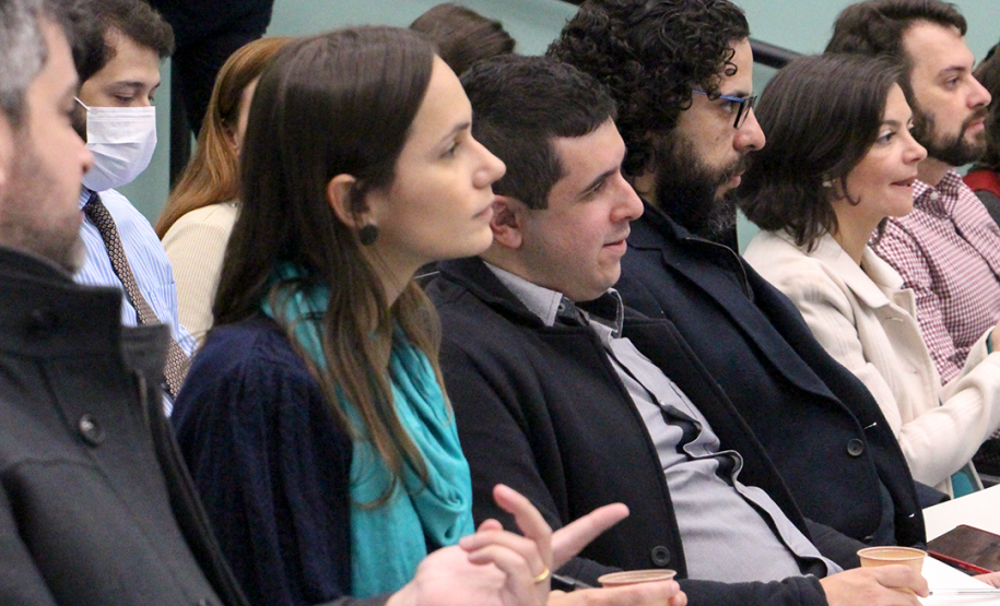 Defensoras e Defensores participam do VI Encontro de Teses da instituição