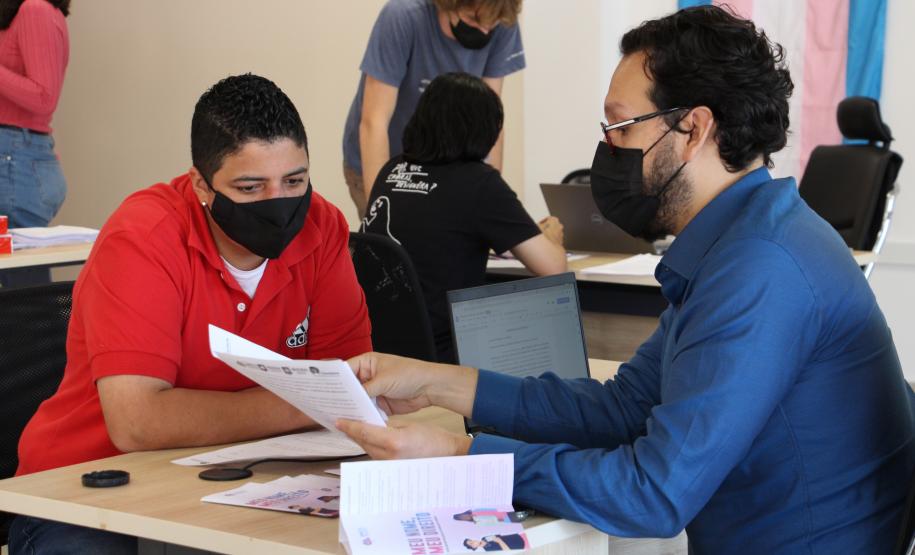 Mutirão de retificação de prenome e gênero atende 150 pessoas nesta segunda-feira (02/05)