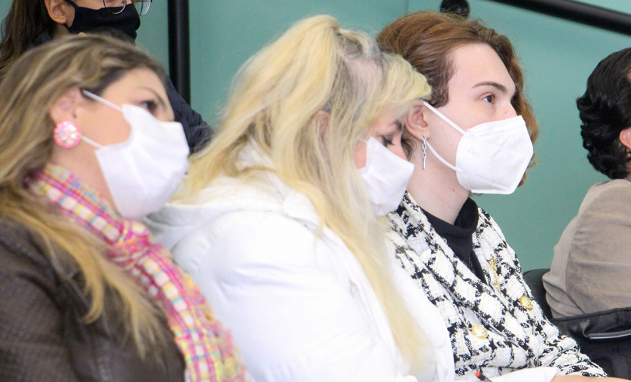 Diálogo, pertencimento e orgulho marcam palestra promovida pela DPE-PR no Dia Internacional do Orgulho LGBTI+