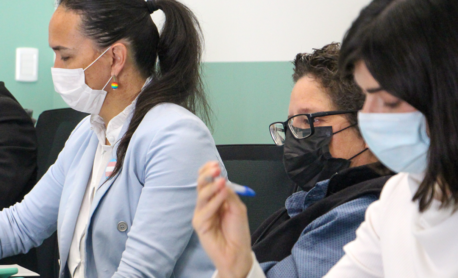 Diálogo, pertencimento e orgulho marcam palestra promovida pela DPE-PR no Dia Internacional do Orgulho LGBTI+