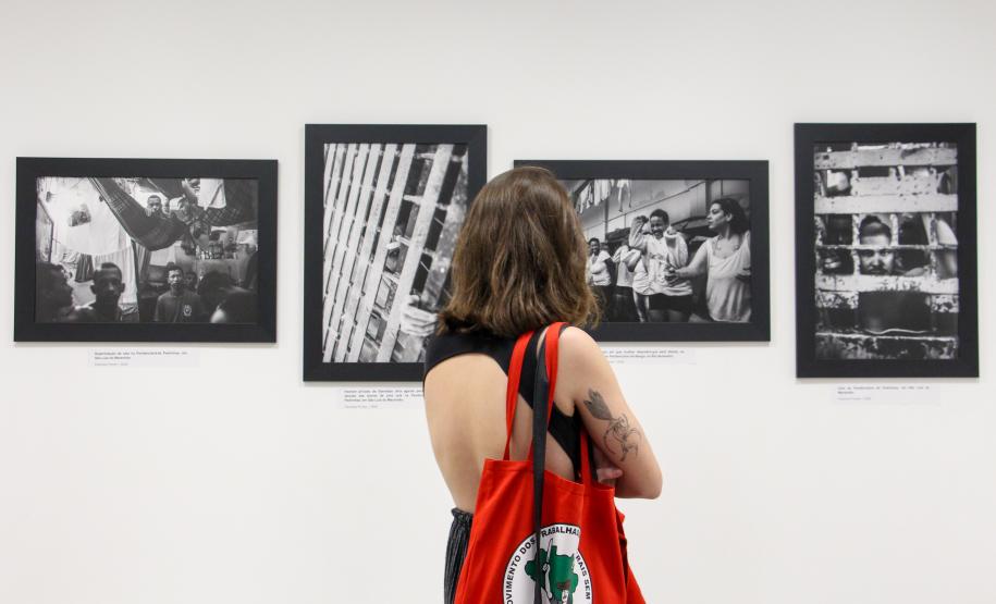 Defensoria inaugura exposição fotográfica "Deste lado do muro", aberta ao público até o dia 19/08