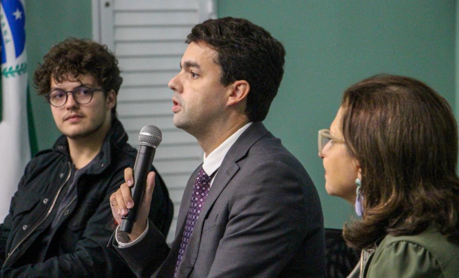 Defensoria inaugura exposição fotográfica "Deste lado do muro", aberta ao público até o dia 19/08