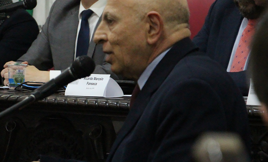 DPE-PR participa de ato em defesa da democracia e do sistema de justiça na Universidade Federal do Paraná