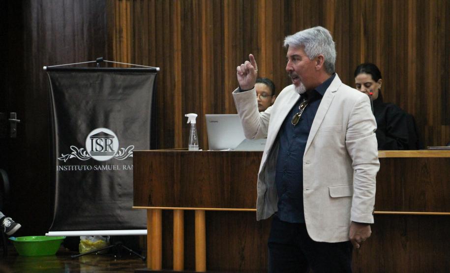 DPE-PR encerra Curso de Formação sobre os 200 anos do Tribunal do Júri com "júri simulado" em Curitiba