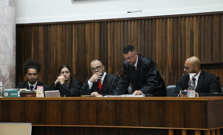 DPE-PR encerra Curso de Formação sobre os 200 anos do Tribunal do Júri com "júri simulado" em Curitiba