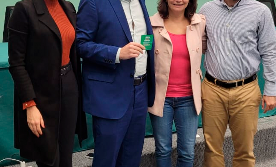 Imagem com quatro defensores e defensoras públicas do Paraná durante o Encontro.