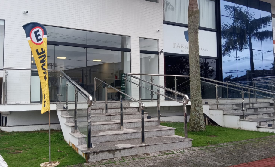 Imagem da fachada da nova sede da DPE-PR em Paranaguá