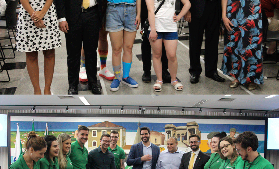 Imagem em formato de colagem de duas fotos. A foto superior mostra assessores da DPE-PR junto ao Presidente da Câmara de Vereadores de Curitiba, Marcelo Fachinello, duas moças com Síndrome de Down e os assessores do Tribunal Regional Eleitoral. A foto inferior, mostra os assessores da DPE-PR juntos e mostrando as meias com pés trocados com a intenção de conscientizar e mostar que ser diferente é divertido.