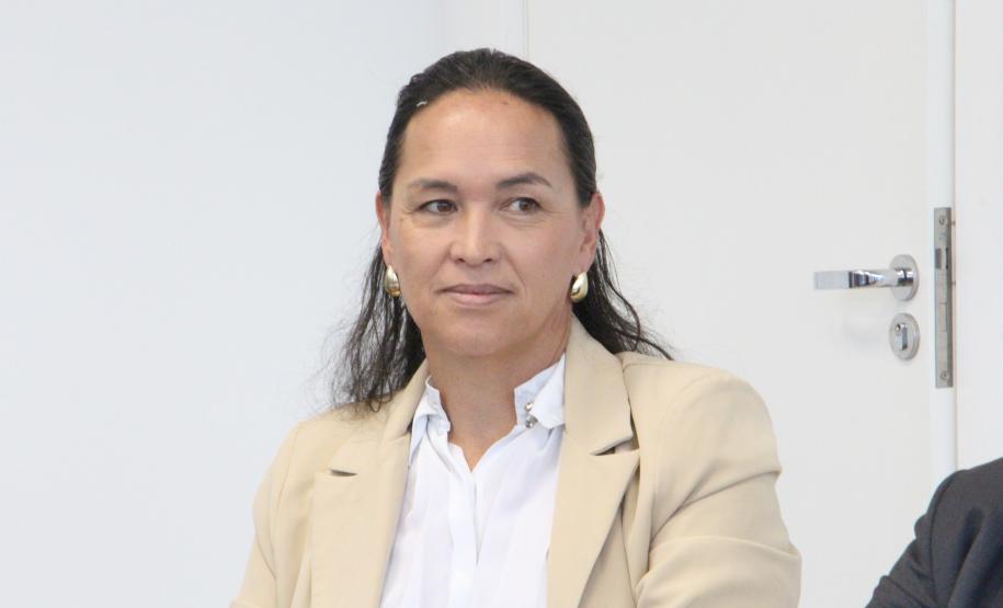 Foto com a imagem da Ouvidora-Geral da Defensoria, Karollyne Nascimento