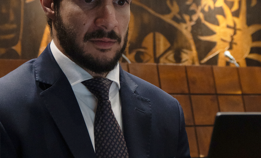 Imagem de cobertura do mutirão da DPE-PR na ALEP.