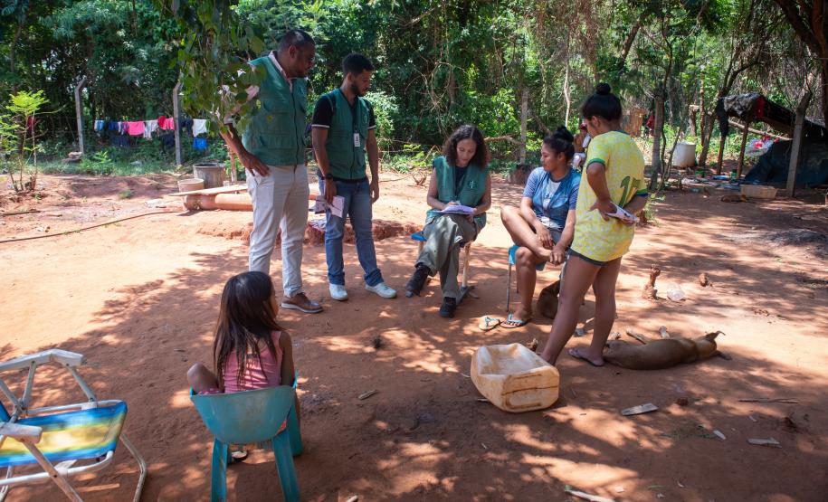 Foto da atuação do NUPIER na aldeia Yvy Okaju, em Guaíra.