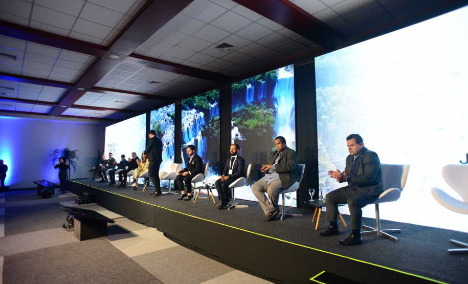 Foto com imagem de cobertura da abertura do 1º Congresso de Tecnologia das Defensorias