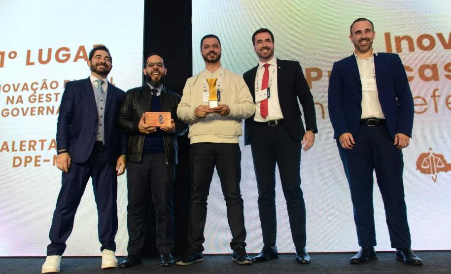 Imagem com foto de cobertura do 1º Prêmio de Inovação e Boas Práticas em Tecnologia das Defensorias Públicas Estaduais