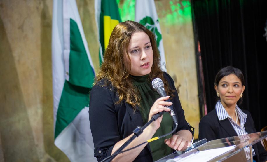 Autoridade discursa durante a cerimônia de posse.