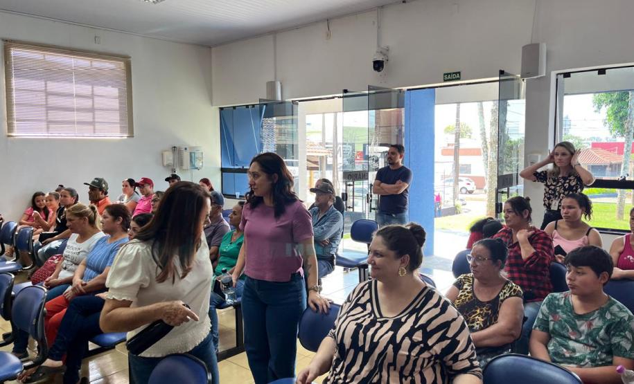 Imagem mostra ampla participação popular no encontro.