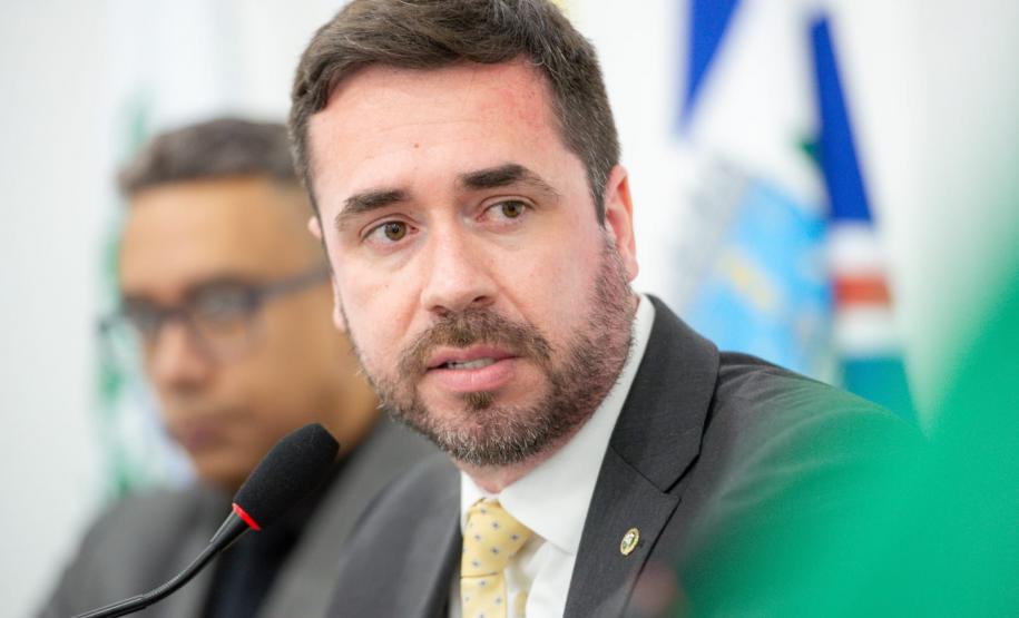 O DPG Matheus Munhoz discura na inauguração.