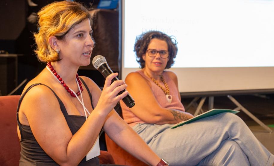 Roda de conversa sobre criminalização da pobreza.