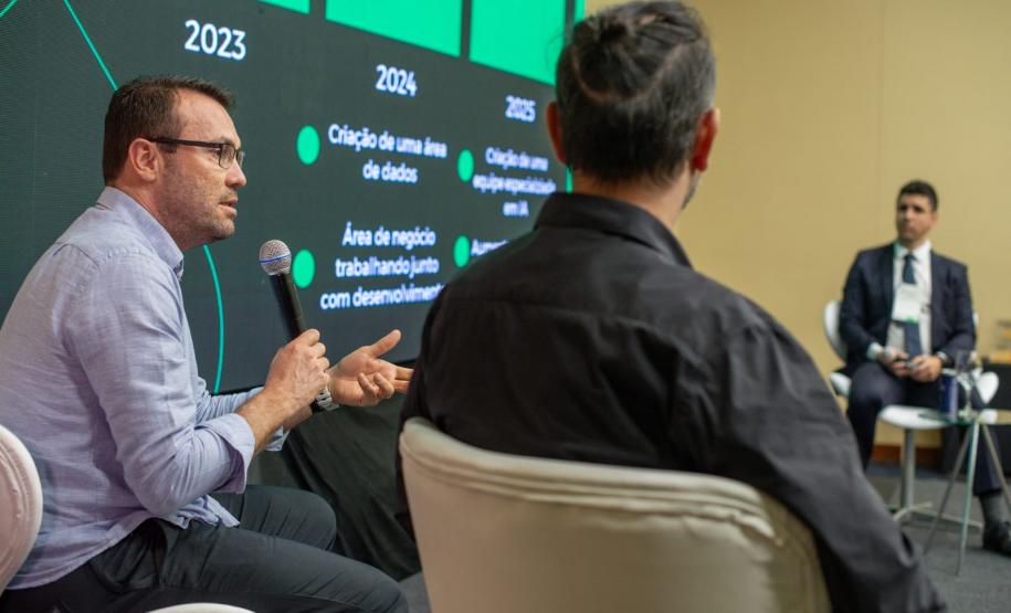 Finalistas do prêmio apresentam seus projetos