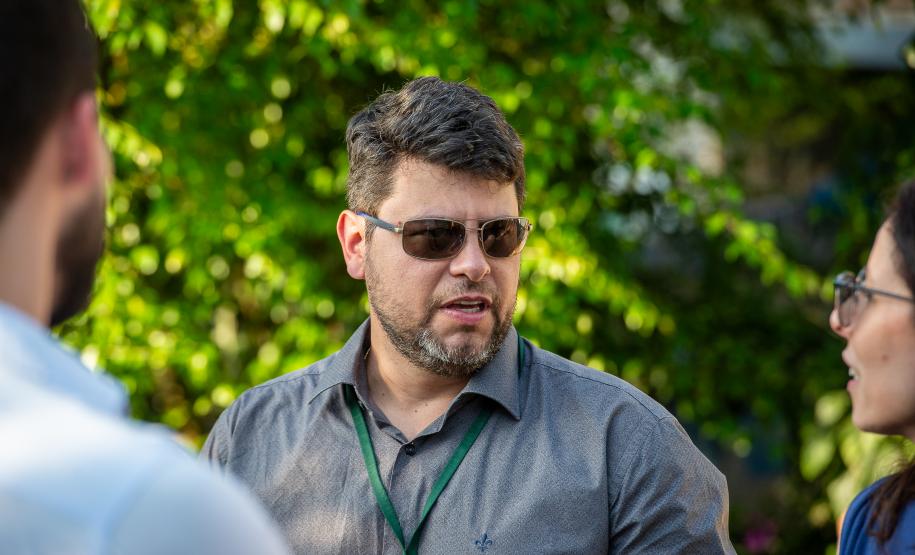 Retrato do defensor público João Victor Rozatti Longhi, Coordenador do Núcleo Especializado Itinerante das Questões Fundiárias e Urbanísticas (NUFURB).