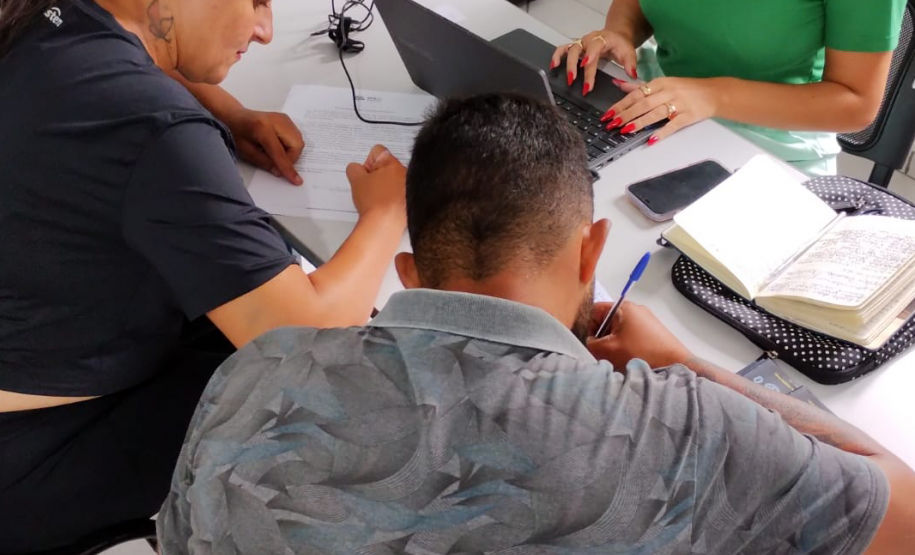 Assistidos recebem atendimento da Defensoria Pública em Mutirão em Cerro Azul.