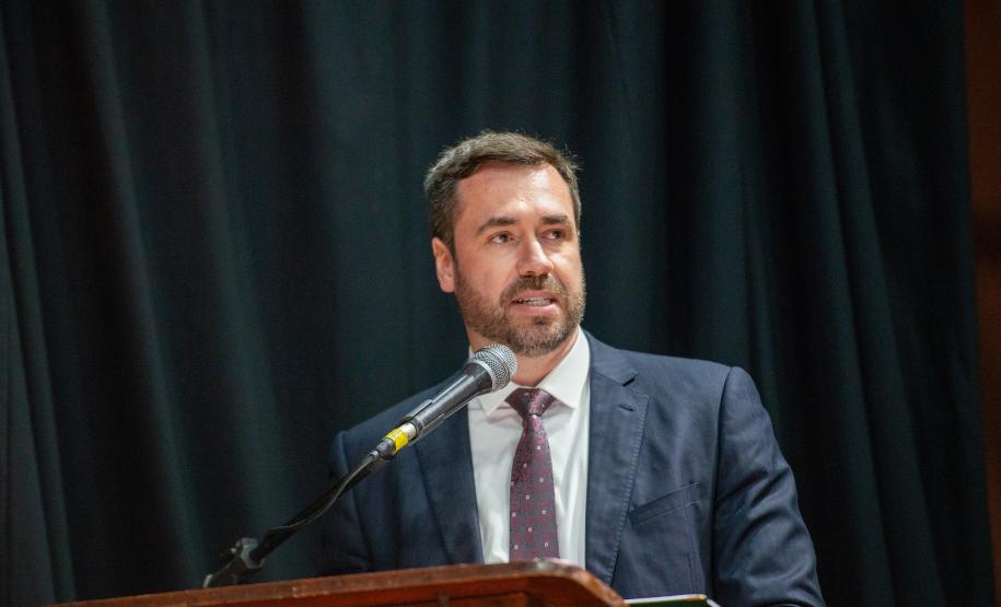 O DPG Matheus Munhoz fazendo fala de boas vindas aos empossados.