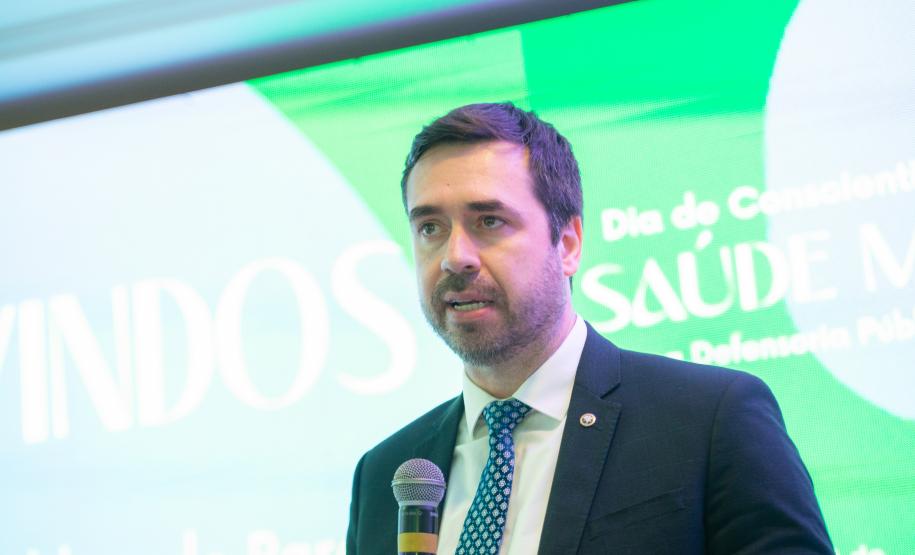 O Defensor Público Geral Matheus Munhoz fala na abertura do evento.