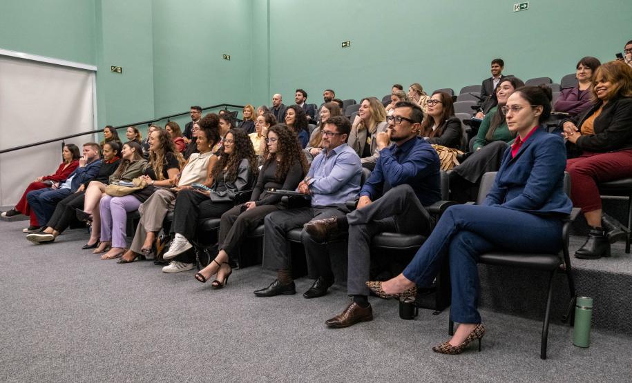 Público presente na abertura do curso.