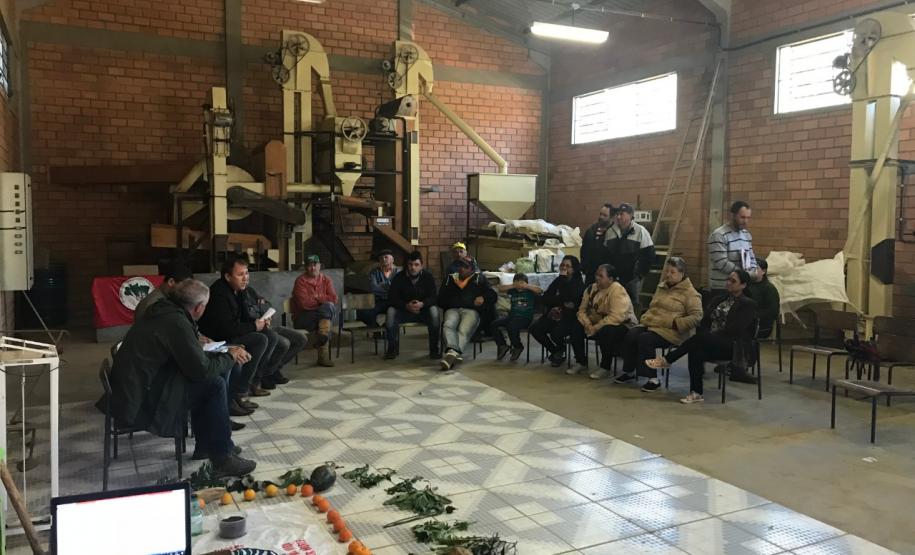 NUCIDH e NUPOVOS realizam seminários no interior do estado para discutir os acordos comunitários dos faxinalenses.