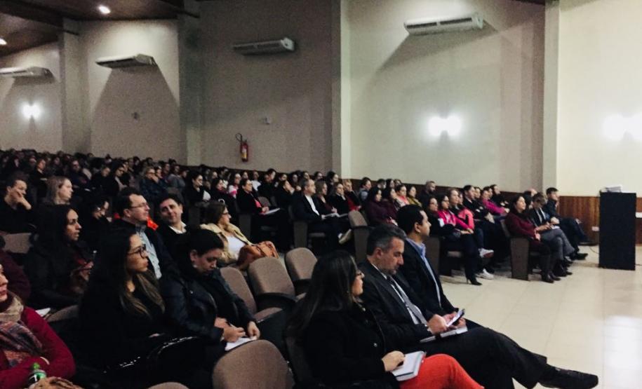 Assistentes Sociais da DPPR participam do Seminário Regional de Cascavel de Enfrentamento às Violências contra Crianças e Adolescentes