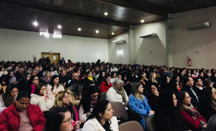 Assistentes Sociais da DPPR participam do Seminário Regional de Cascavel de Enfrentamento às Violências contra Crianças e Adolescentes